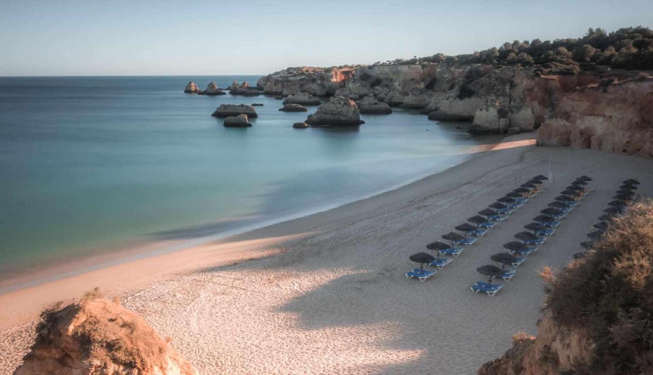 Apartamentos Torre Da Rocha Frente Ao Mar Portimao Exterior photo